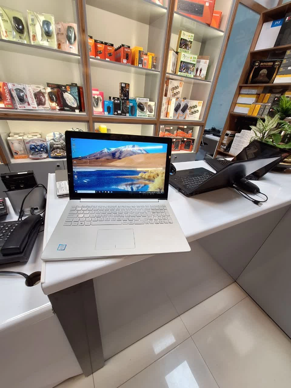 Lap top Asus Stock Ux501V Touch