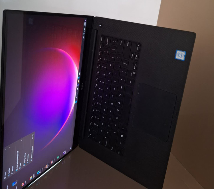 لپ تاپ دل پرسیژن 5520 گرافیک دار لمسی فور کی